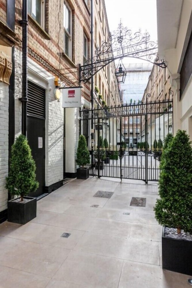 Roomspace Apartments -Sterling House 1