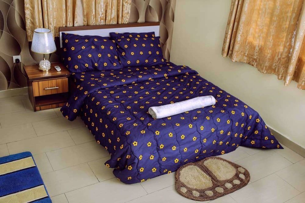 Perfect Havens at Agungi 1