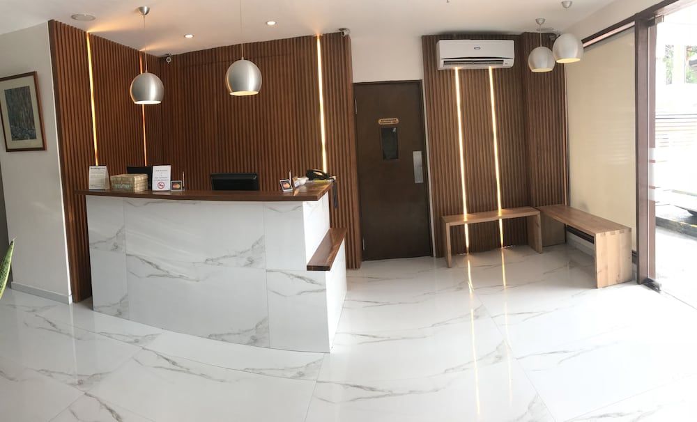 Cebu R Hotel Capitol 2