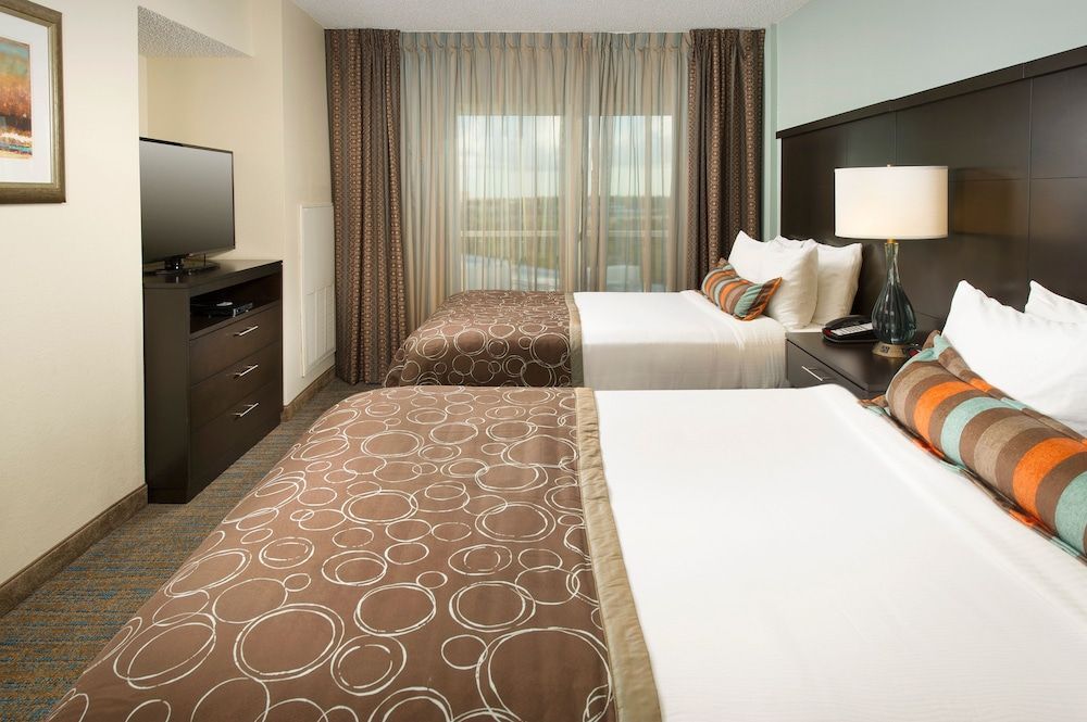 Staybridge Suites JACKSONVILLE-CAMP LEJEUNE AREA by IHG 2