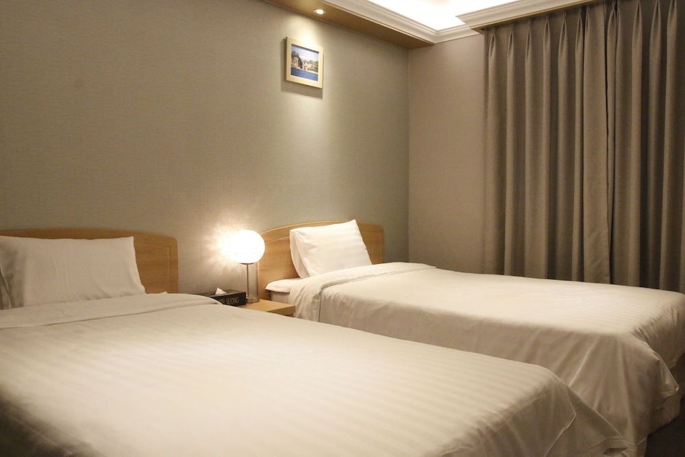Sejong Hotel 1