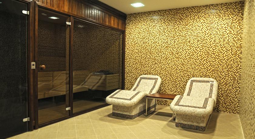 Emerald Hotel 2