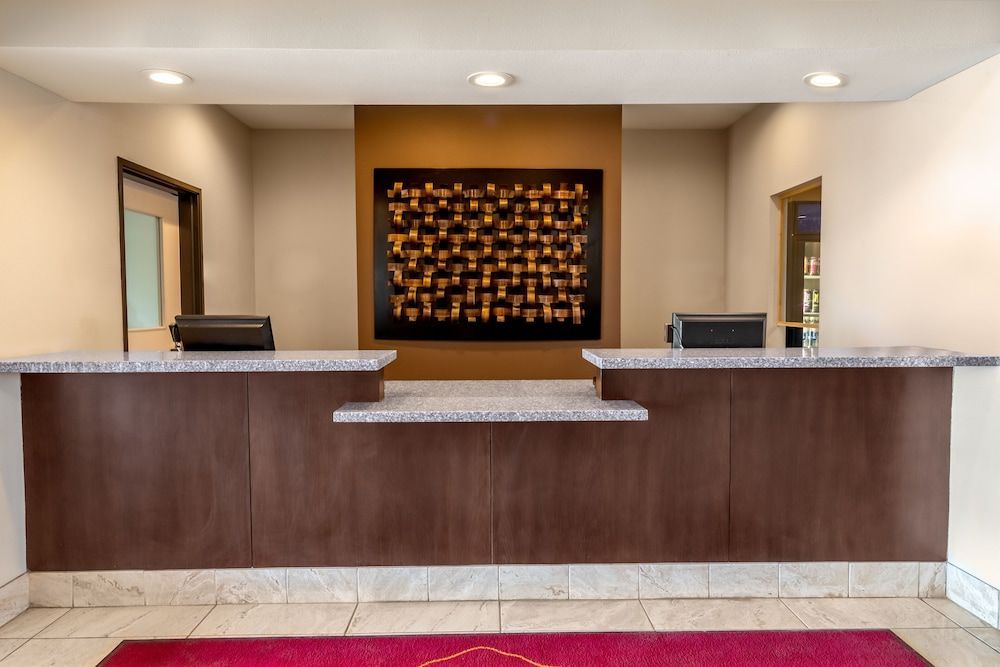 Landmark Suites - Williston 2