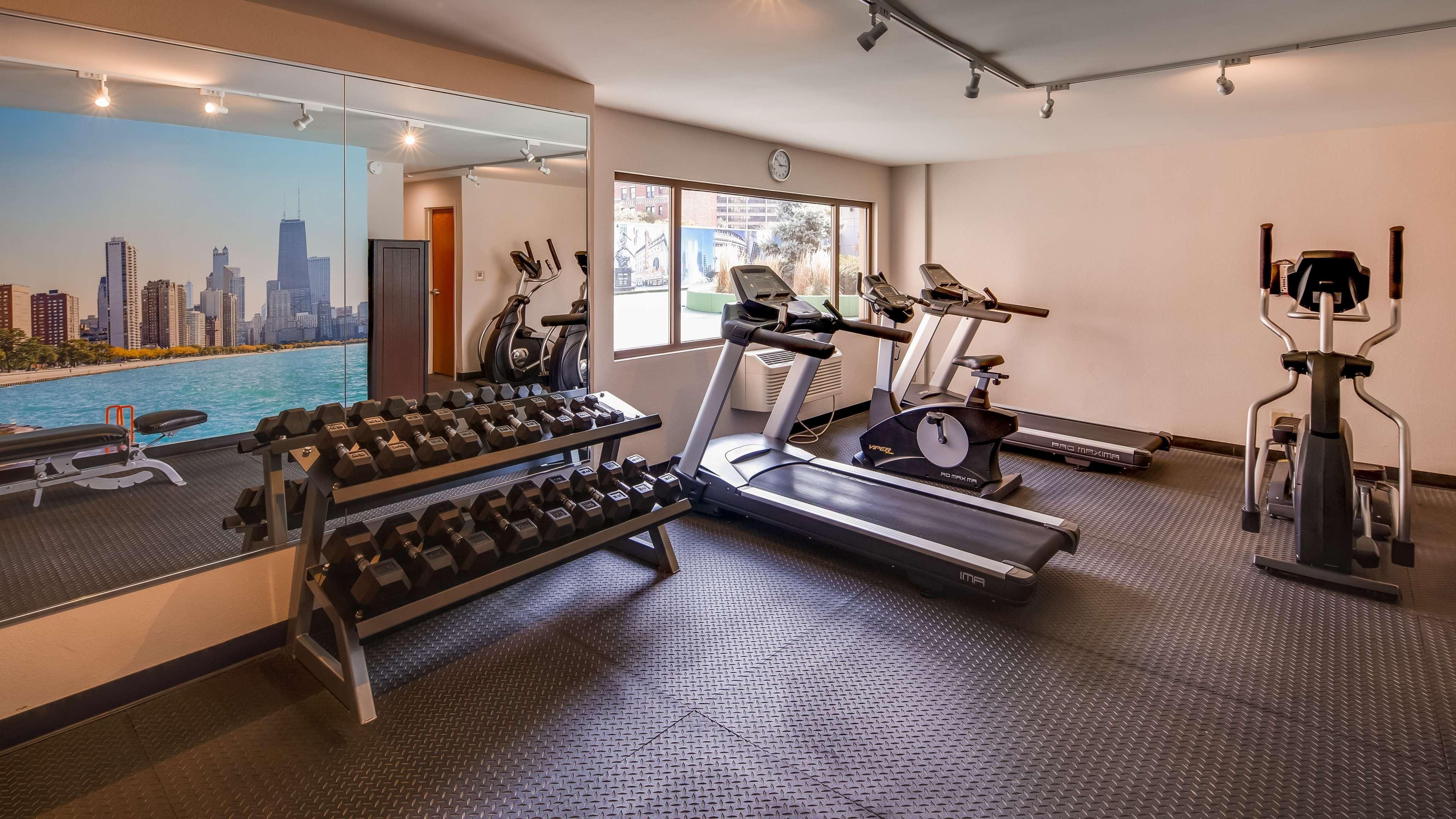 Best Western Plus Hyde Park Chicago Hotel 2