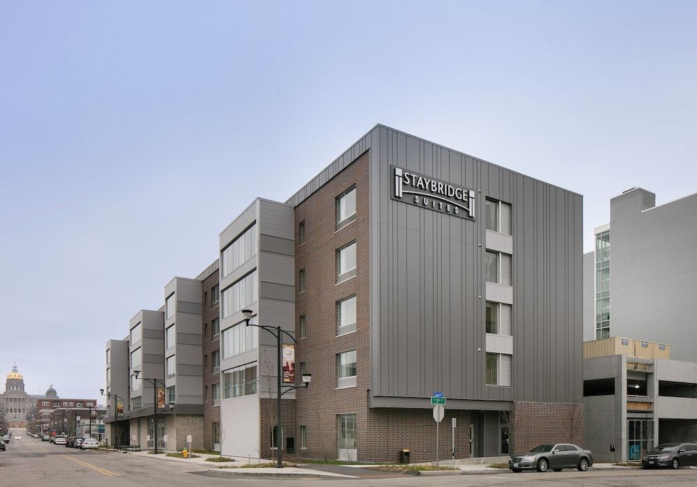 Staybridge Suites DES MOINES DOWNTOWN by IHG 1
