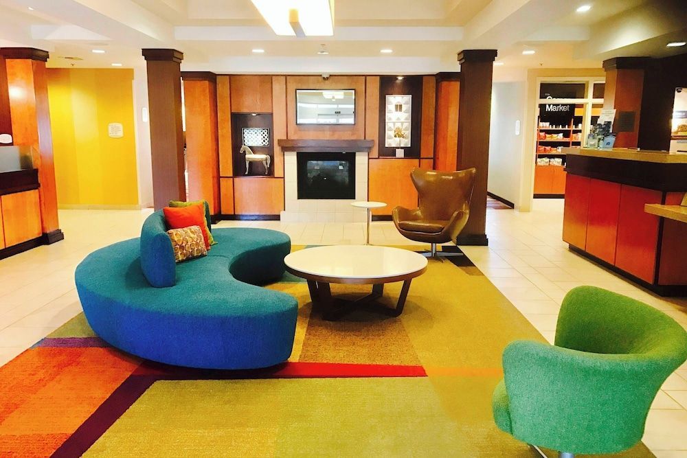 Fairfield Inn and Suites Sacramento Airport Natomas 2