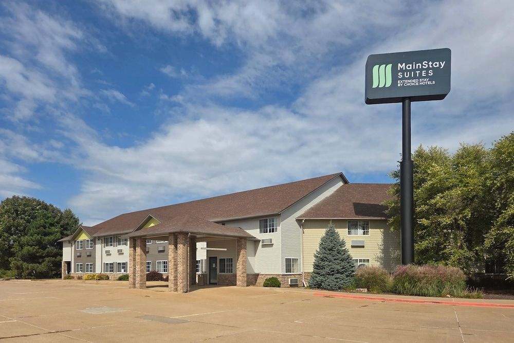MainStay Suites LeClaire - Quad Cities 1