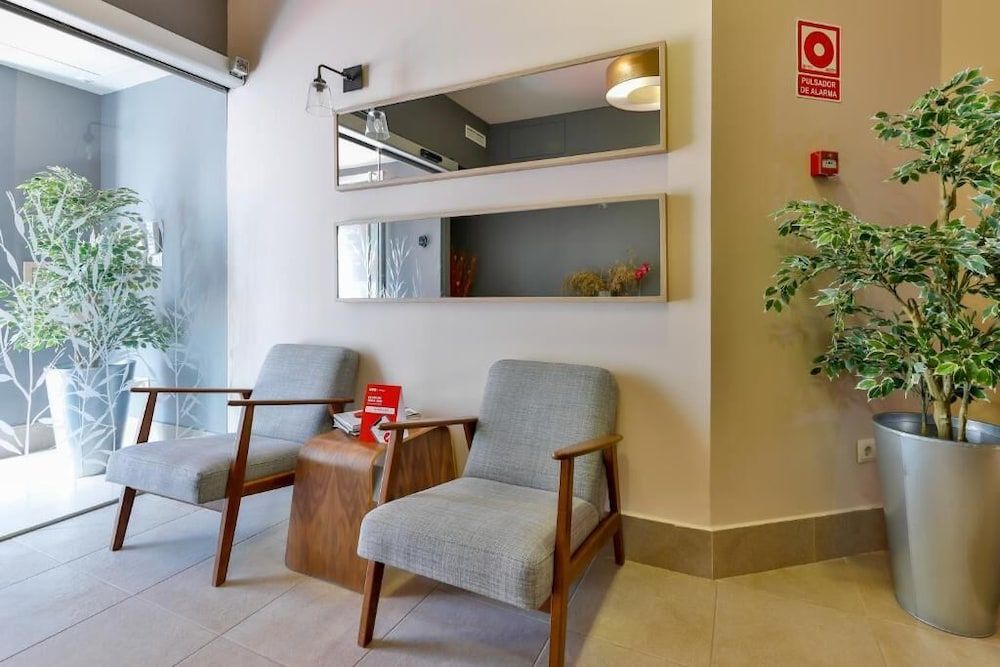 Hostal La Chata by Vivere Stays 2