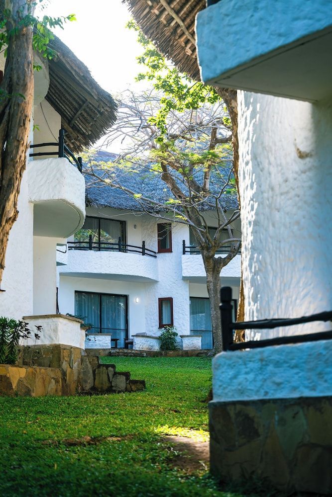 Safari Beach Hotel 1