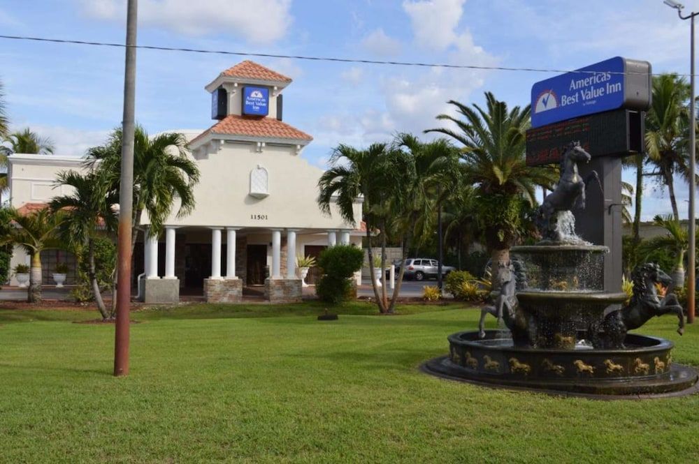 Americas Best Value Inn Fort Myers 1