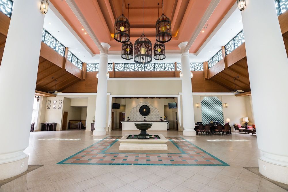 Ravindra Beach Resort & Spa 2