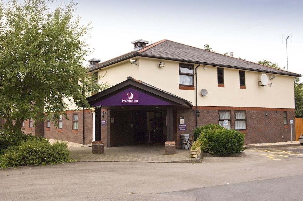 Premier Inn Caerphilly - Corbetts Lane 1