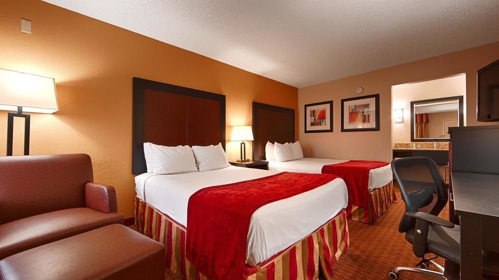 BEST WESTERN TRUMAN INN 2