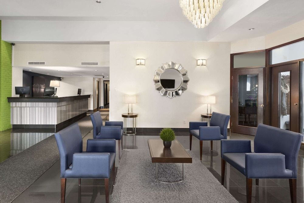 Days Inn by Wyndham Montreal Airport Conference Centre 2