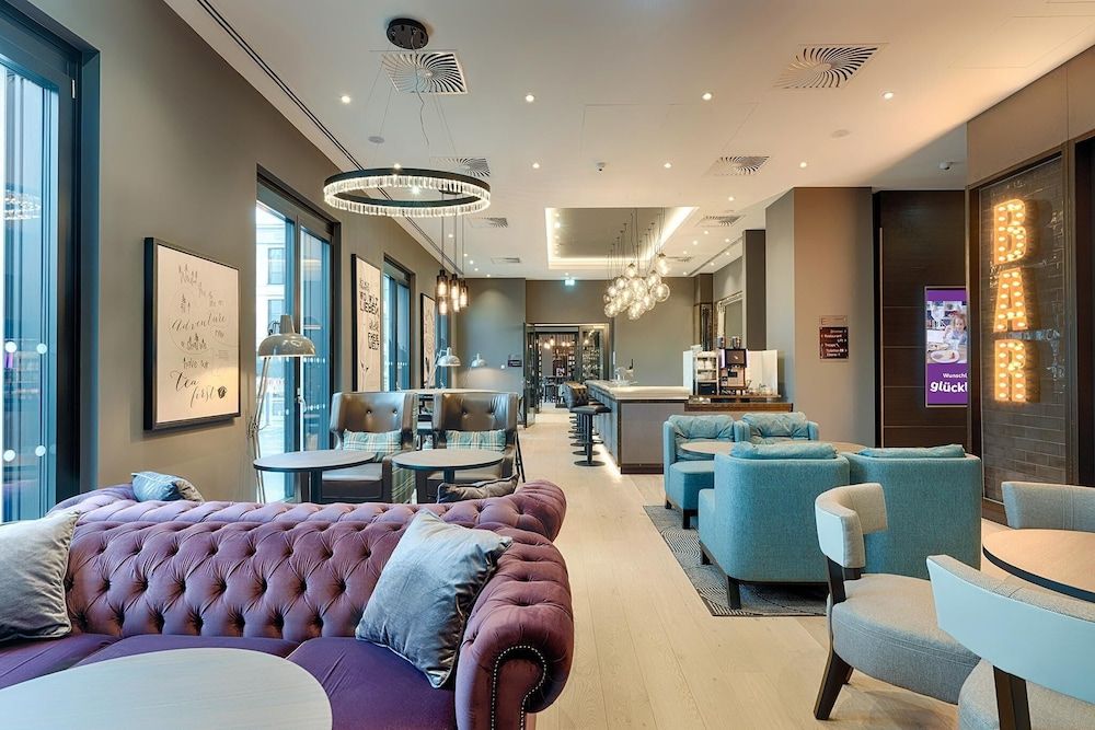 Premier Inn Regensburg City Centre 2