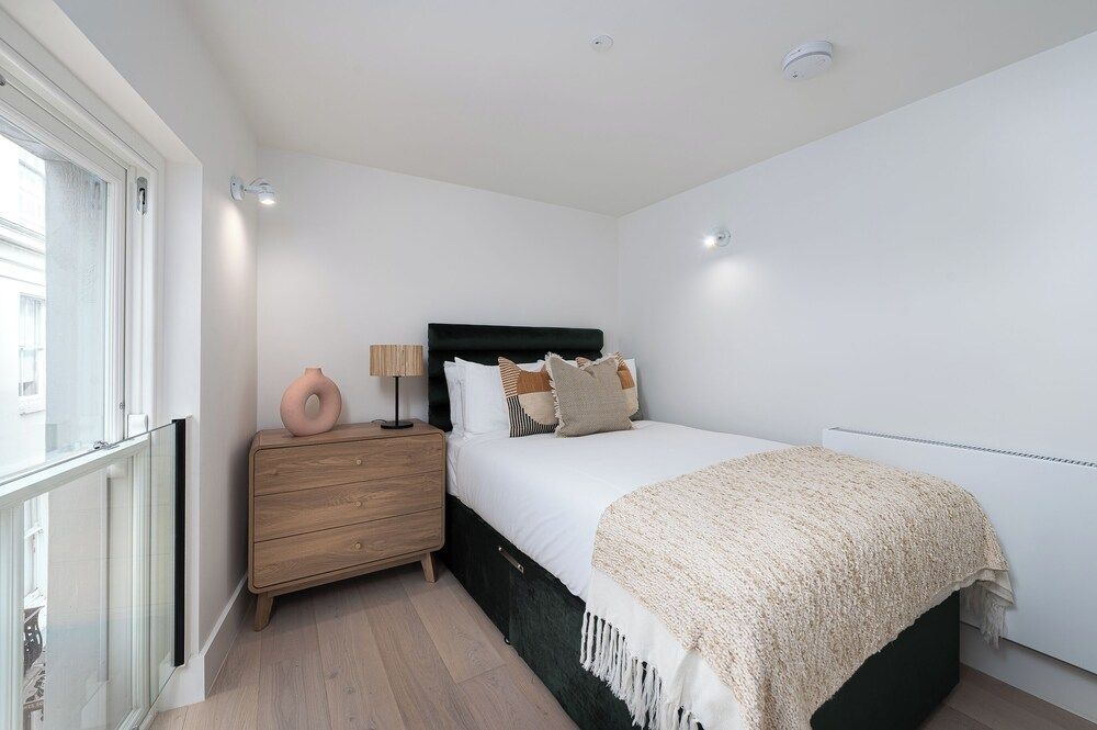 VESTO Brighton 1