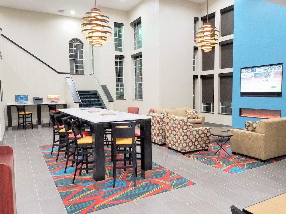 Hawthorn Suites Irving DFW South 2