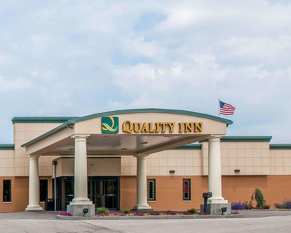 Quality Inn Huntingburg - Jasper 1