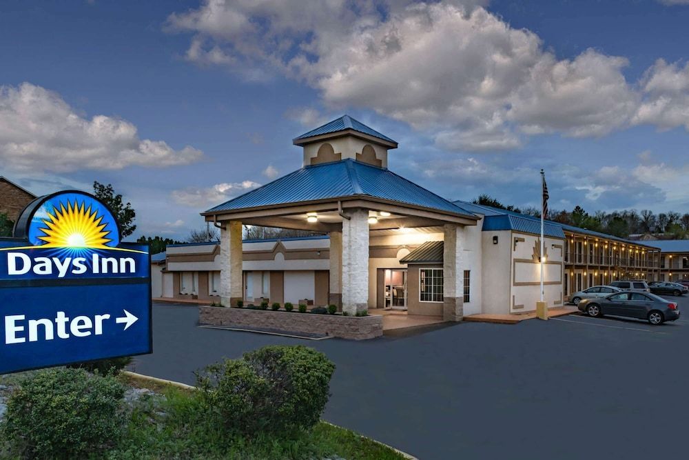 Days Inn by Wyndham Cookeville 1