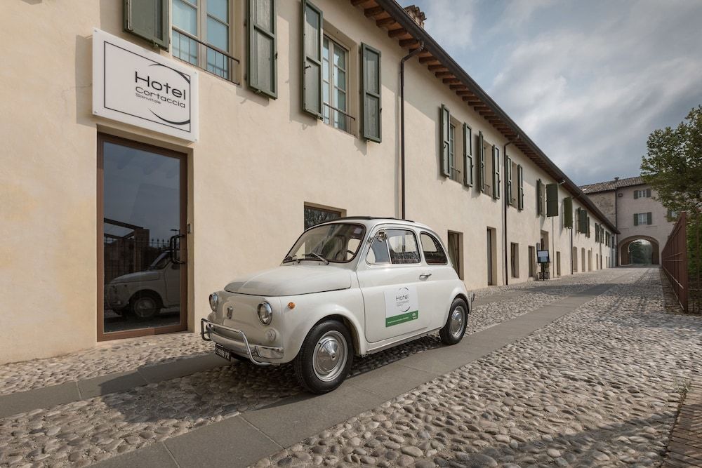 Hotel Cortaccia Sanvitale 2