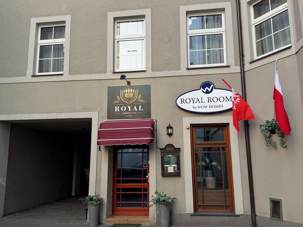 Royal Rooms Self Check-in 1