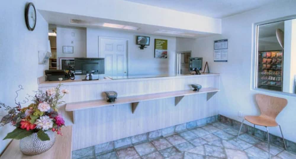 Motel 9 Las Cruces 1