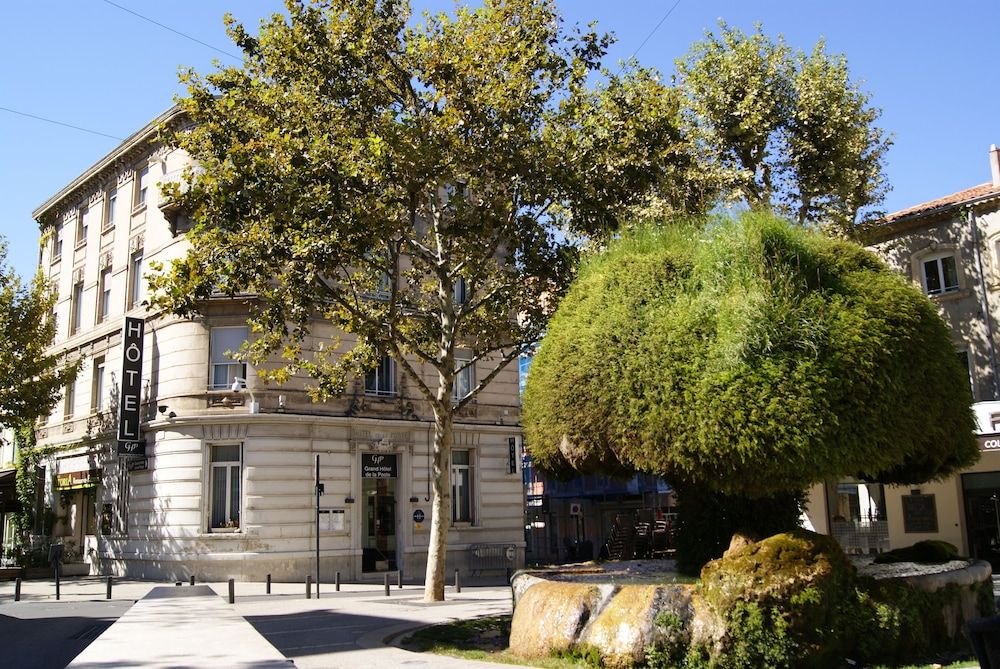 Grand Hôtel De La Poste 1