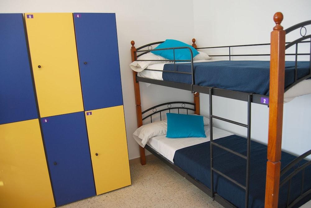 Estrella de Mar Youth Hostel 2