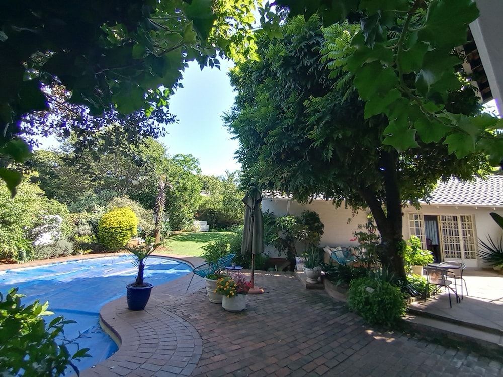 Darrenwood Guest House 1
