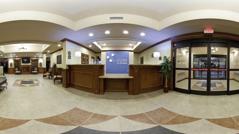 Holiday Inn Express & Suites DAYTON NORTH - TIPP CITY by IHG 2