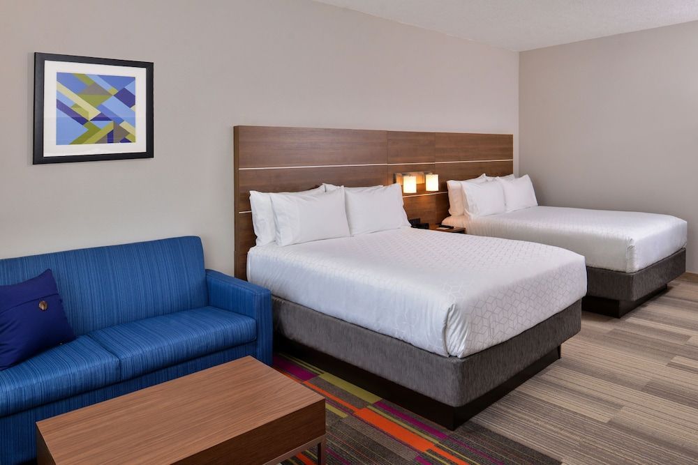 Holiday Inn Express & Suites - Moundsville by IHG 1