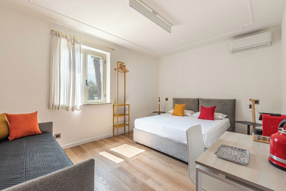 Palazzo Ferrara Rooms by Wonderful Italy 1