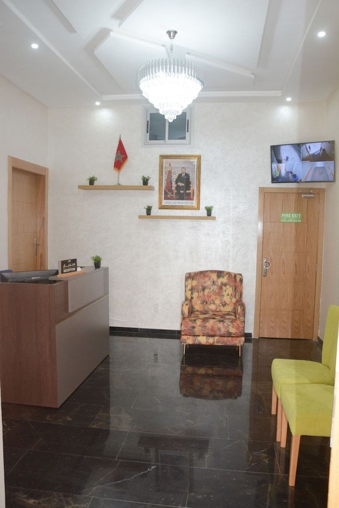 Town Hotel 2