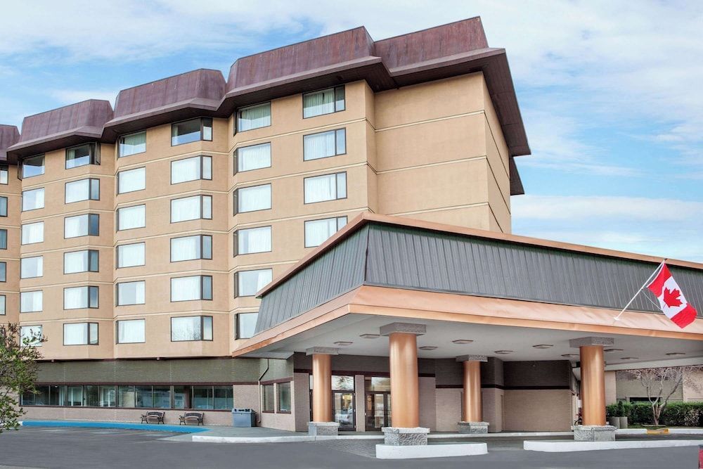 Baymont by Wyndham Red Deer 1