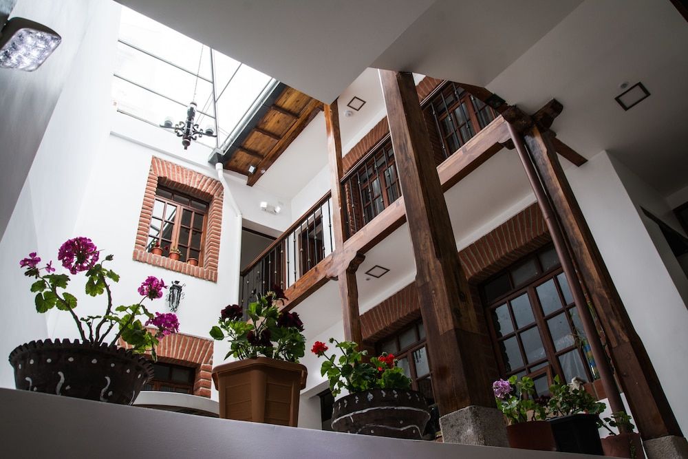 Hotel Casa Ecuatreasures Centro Historico 1