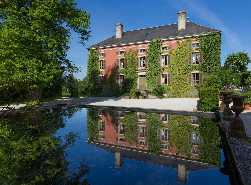 Château de Courban and Spa Nuxe 1