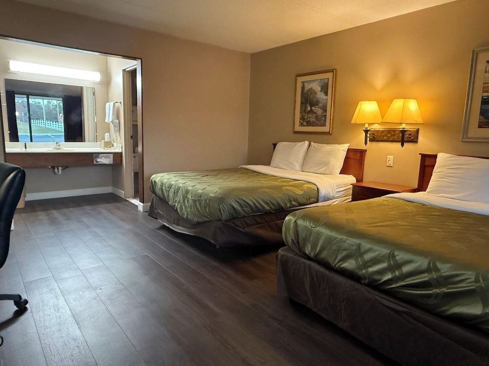 Paris Inn and Suites 1