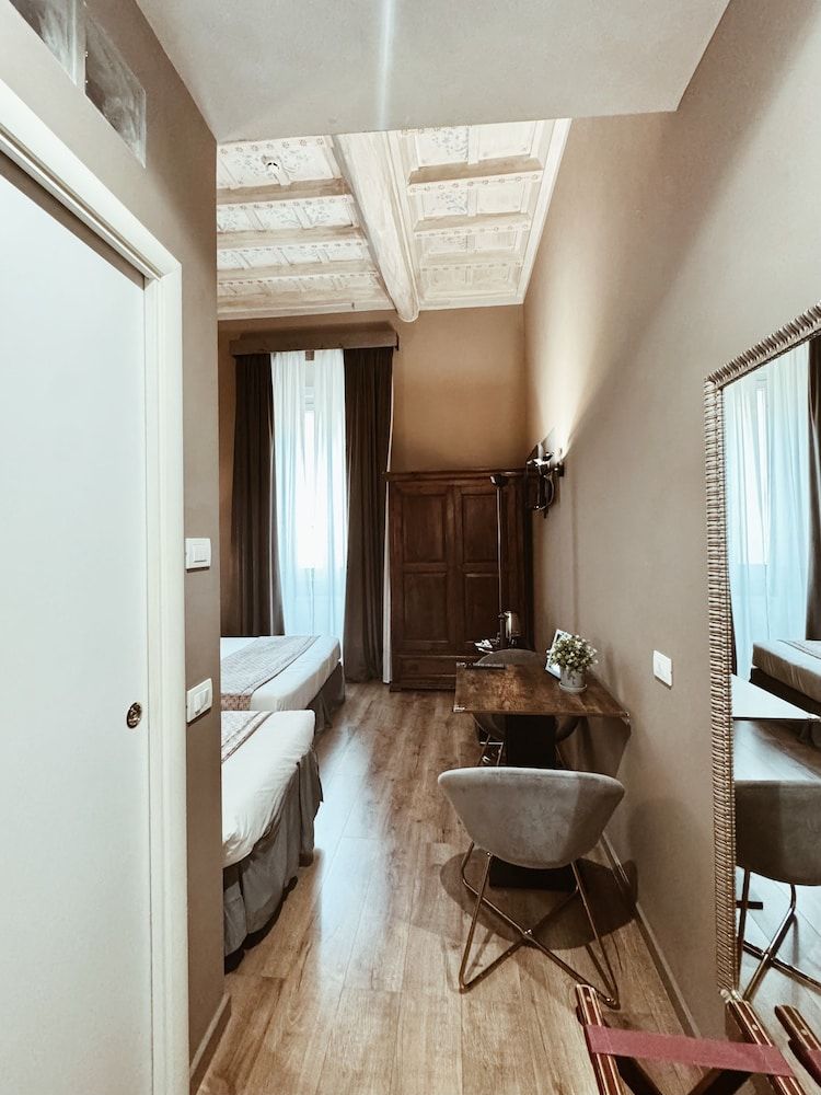 Residenza Sciarra Suites 2