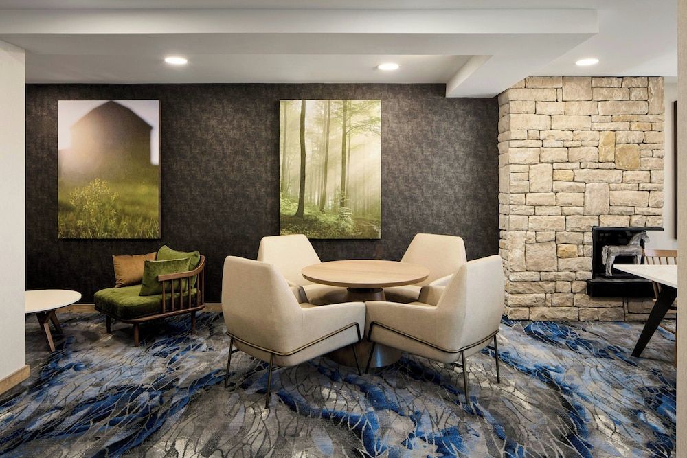 Fairfield Inn & Suites Cleveland Avon 2