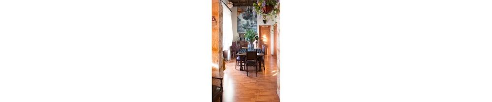 B&B Camelot 1