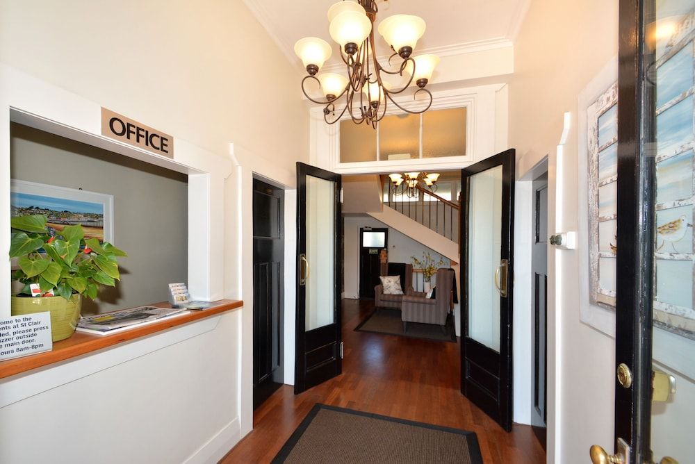 Majestic Mansions - Apartments at St Clair 2