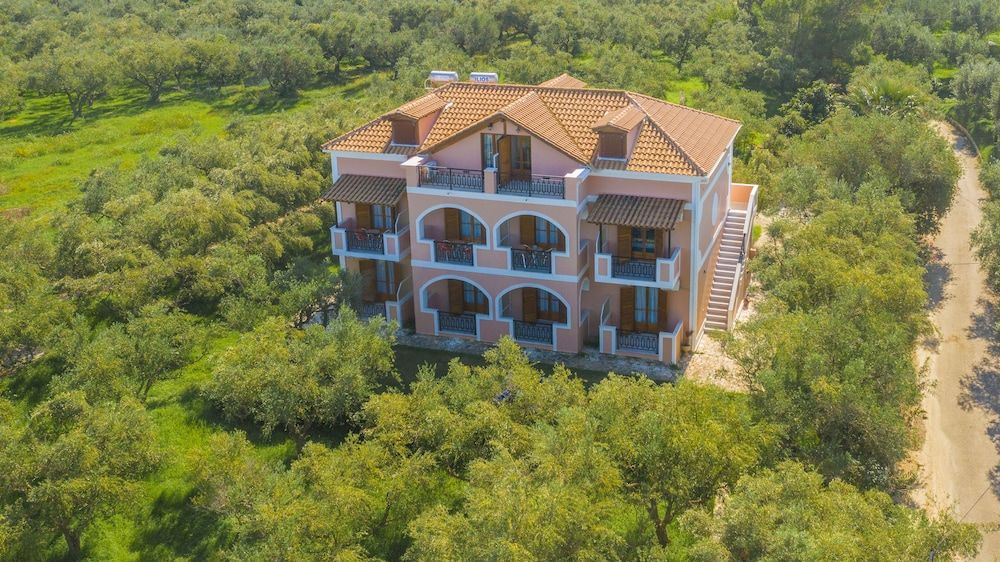 Kavos Psarou Studios & Apartments 1
