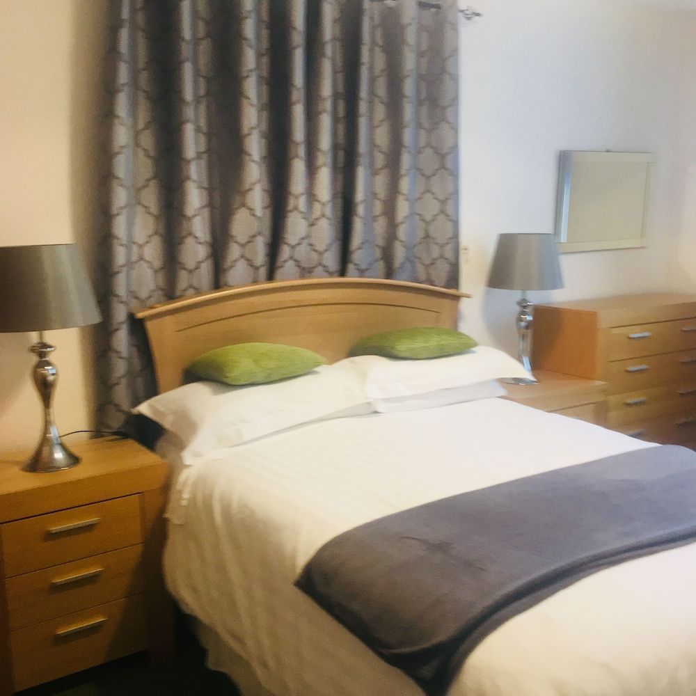 Ferrybridge Hotel 1