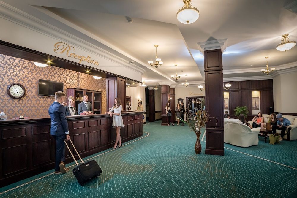 Magus Hotel 2