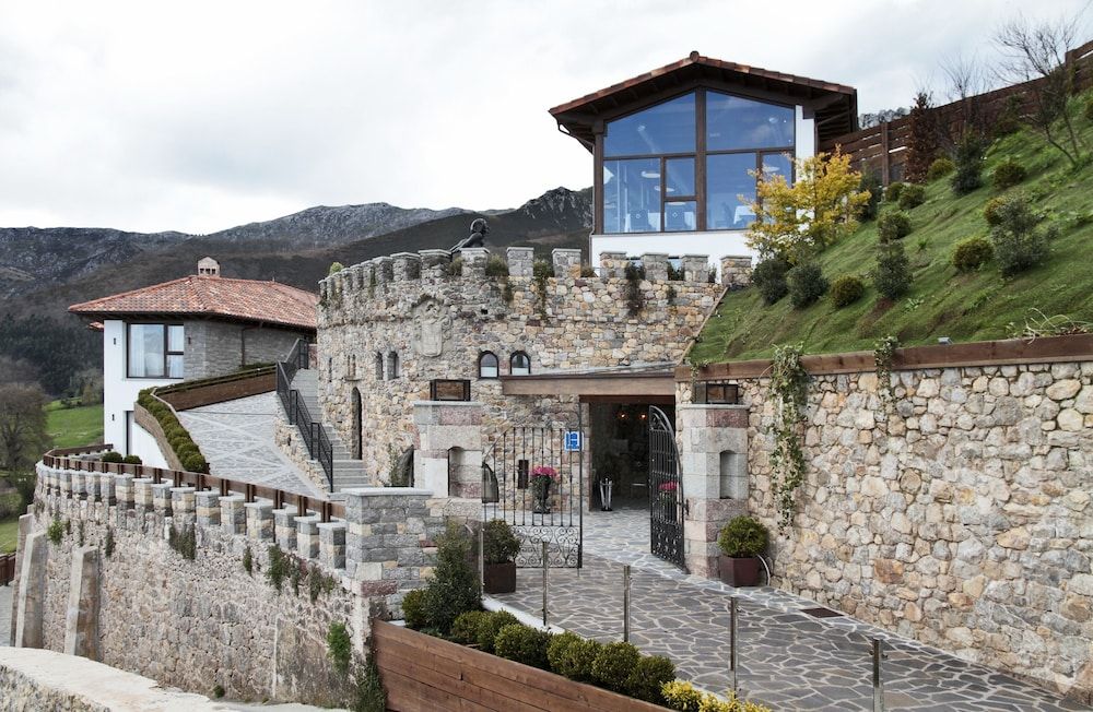 Puebloastur Eco Resort Hotel & Spa Gran Lujo 1