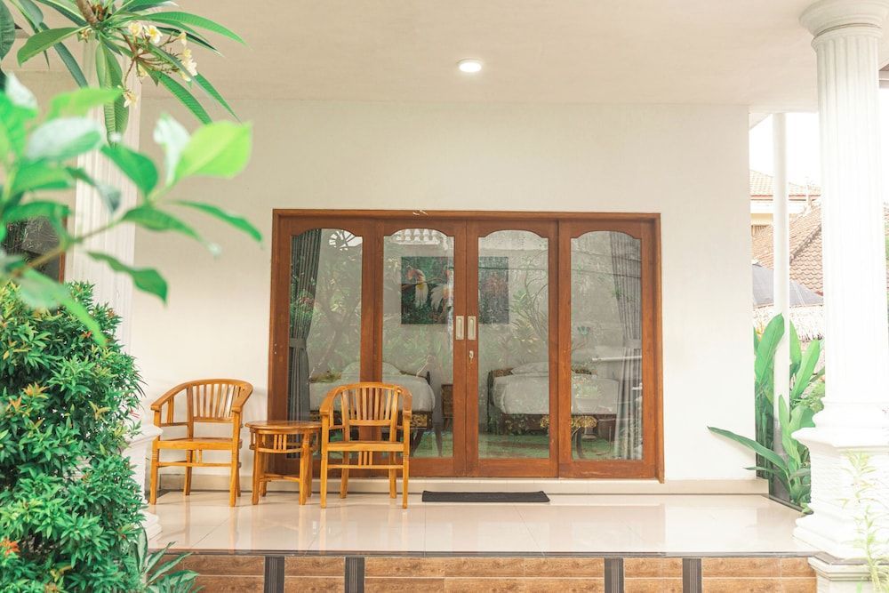 Srinadi Guest House Lovina 2