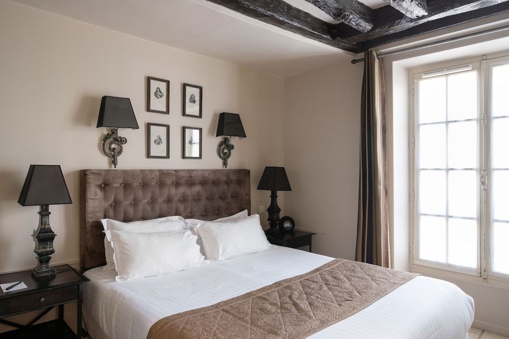 Hotel Saint-Louis Marais 1