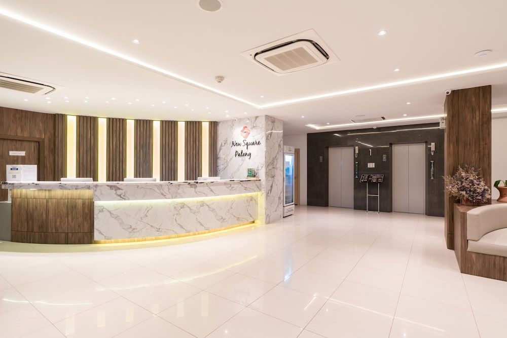 New Square Patong Hotel 2