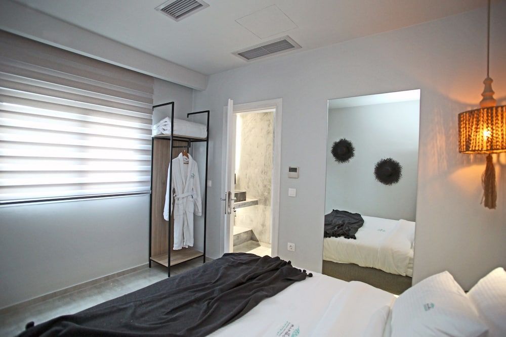Minthi Boutique Apartments 2