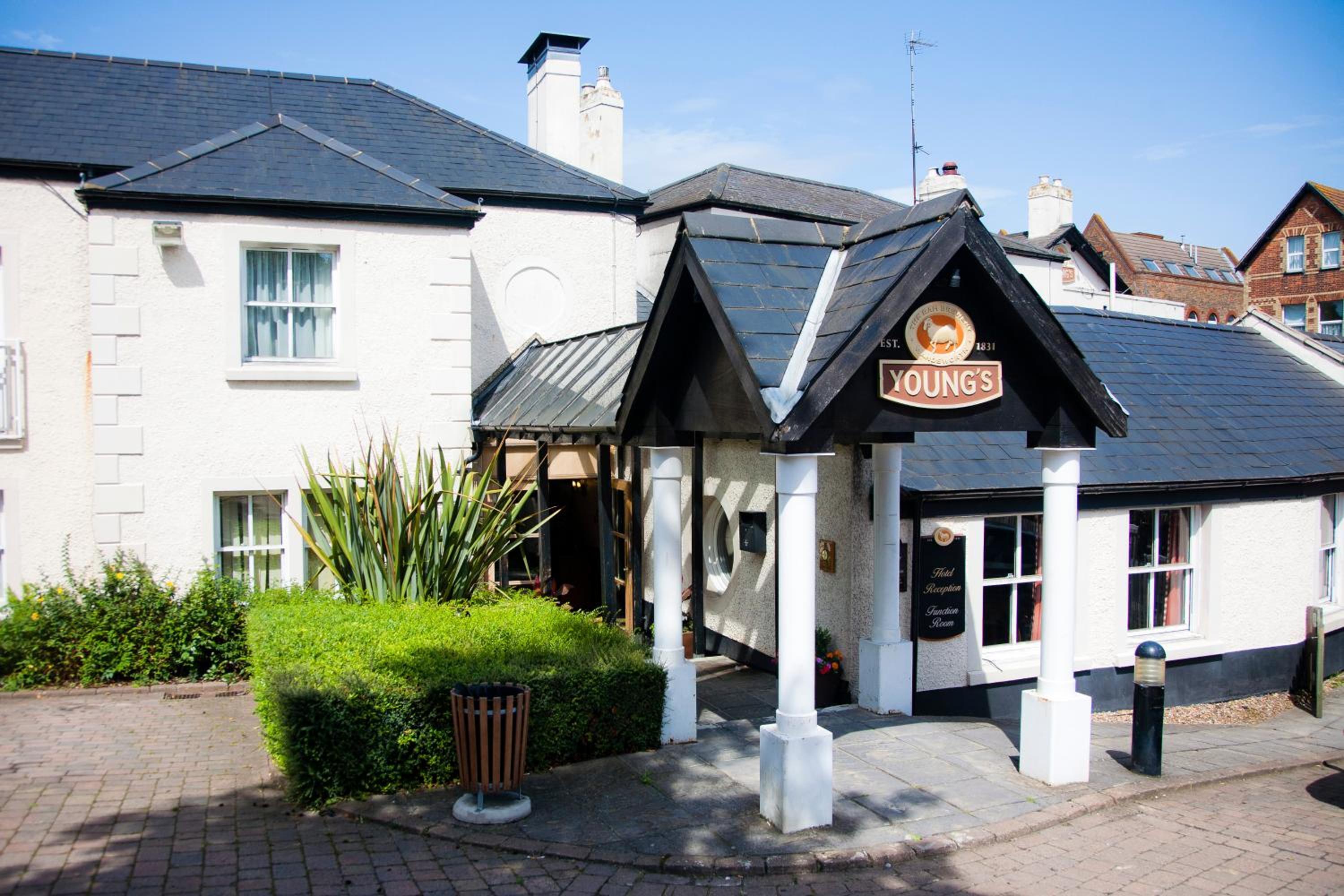 Dukes Head Hotel 2